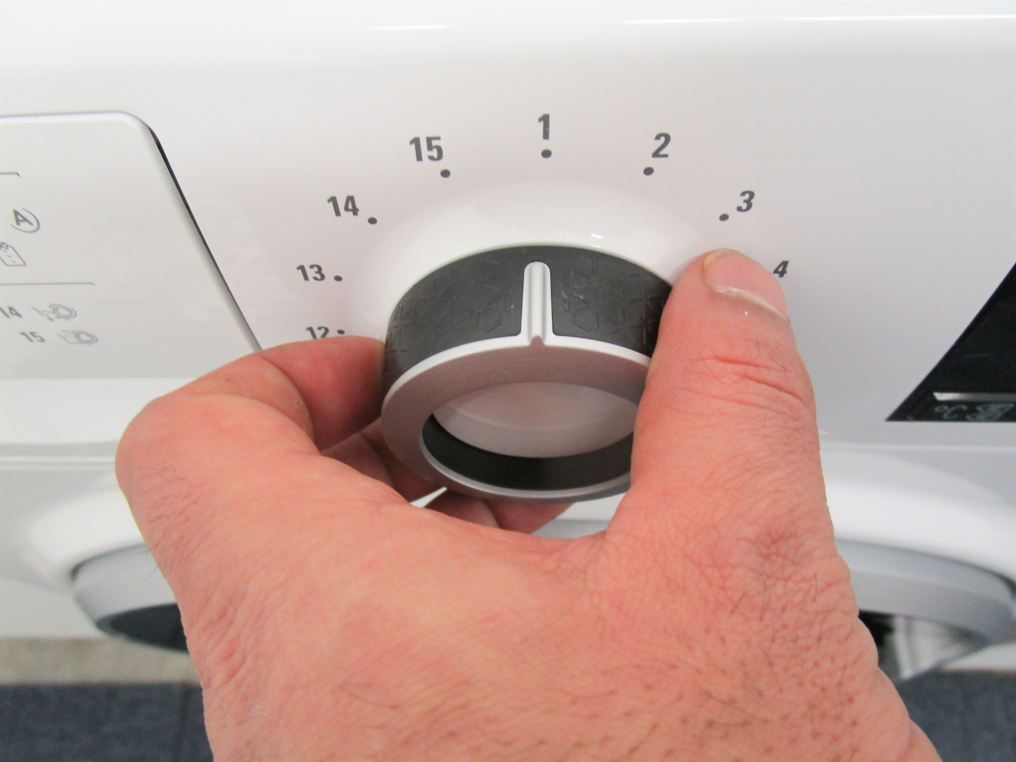 HOTPOINT-ARISTON NM11 825 WS A EU