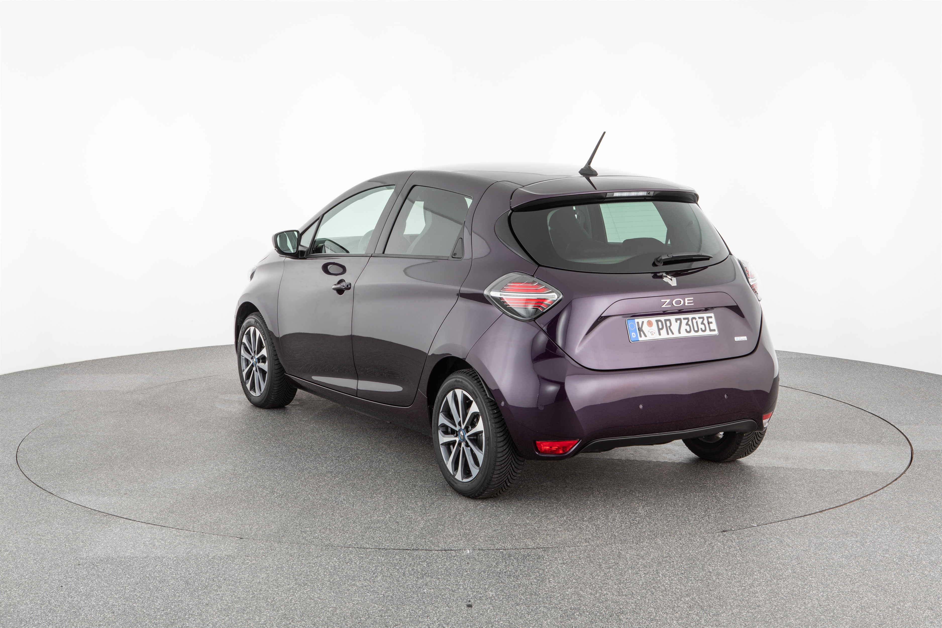 RENAULT ZOE R135 Z.E. 50 (52 KWH)