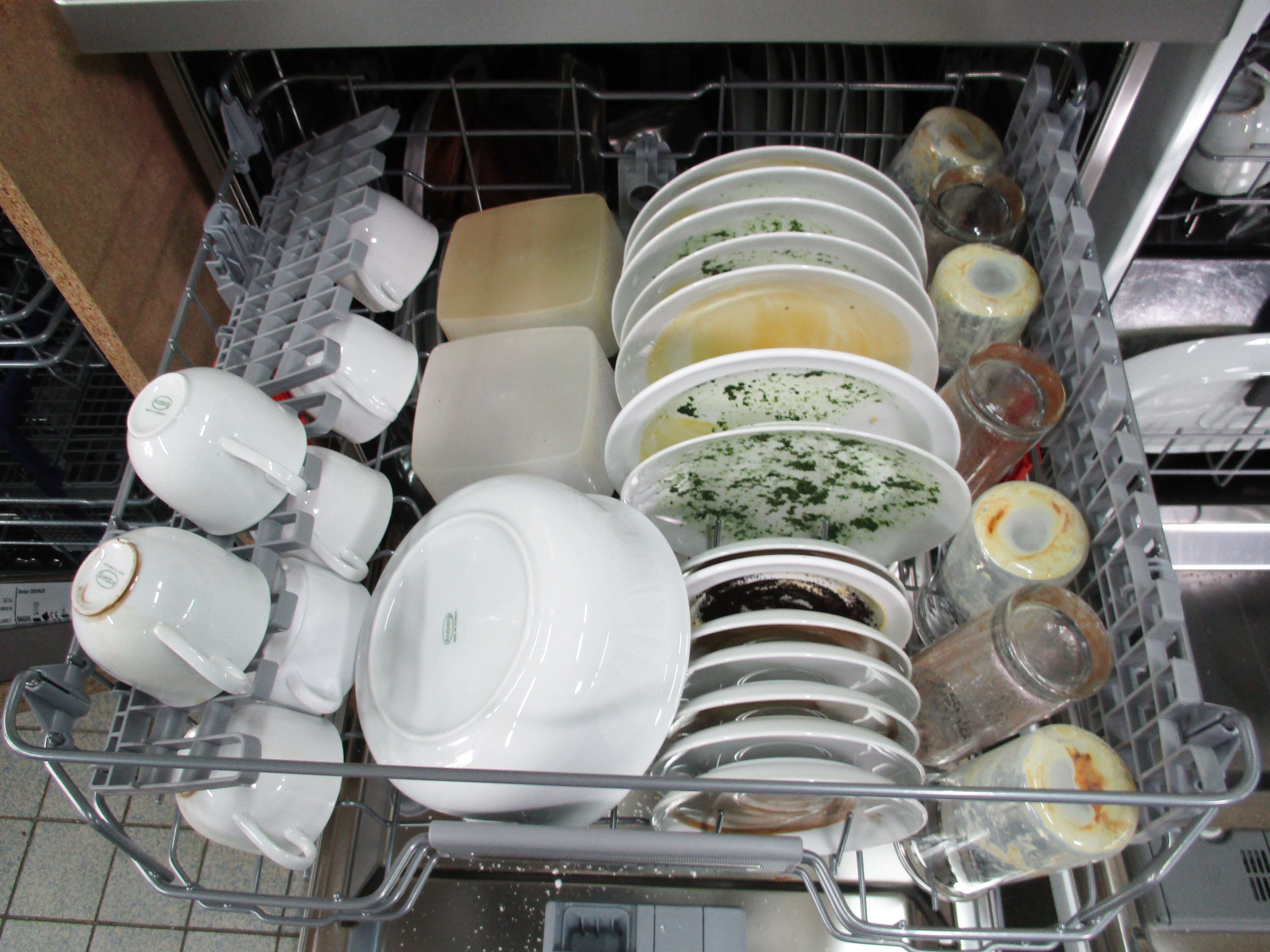 HOTPOINT-ARISTON HFO 3O32 W C X