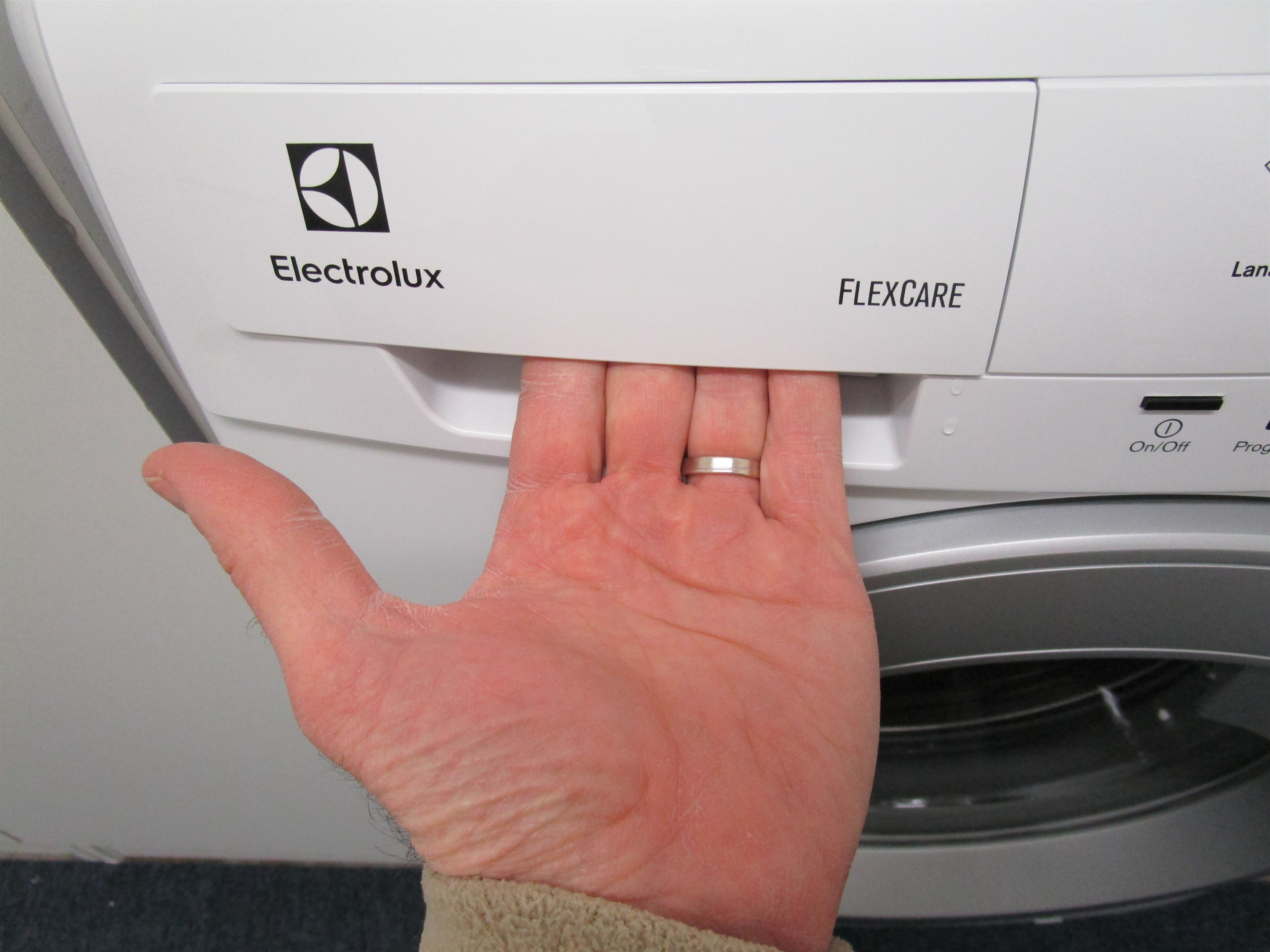ELECTROLUX EWF1484IR