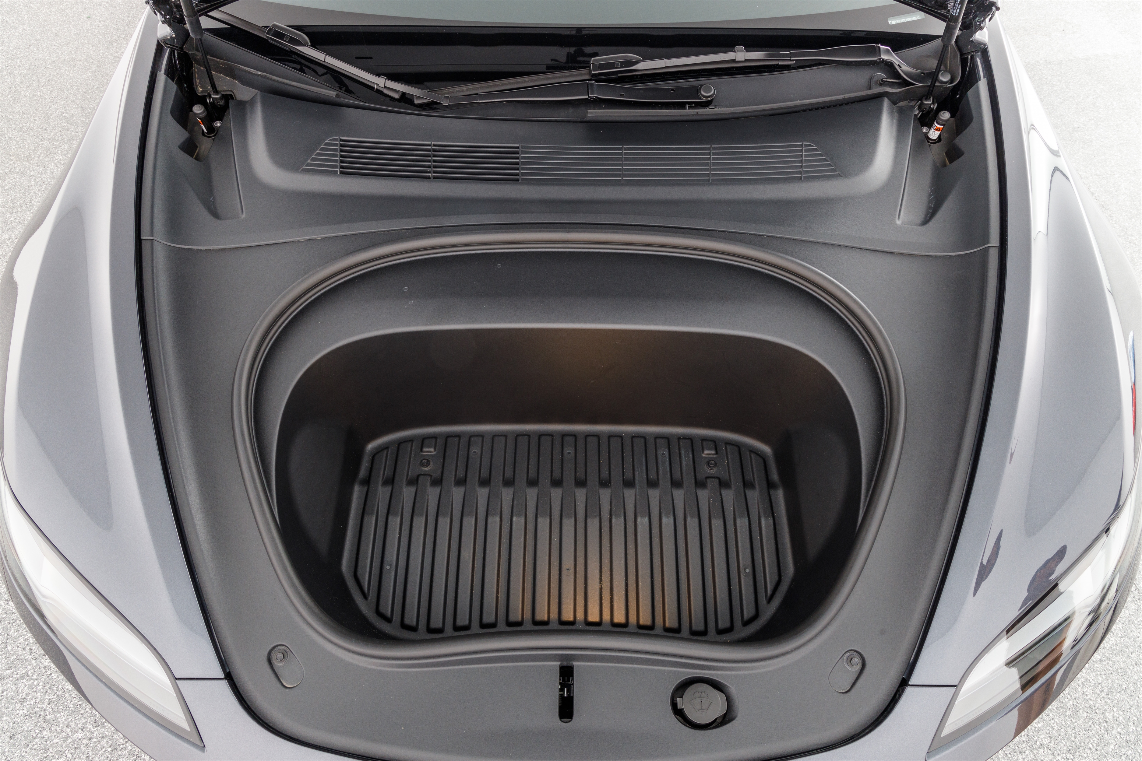 TESLA MODEL 3 LONG RANGE