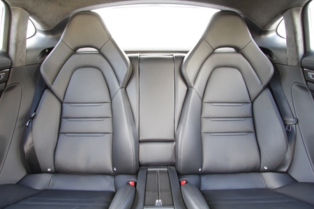 PORSCHE PANAMERA 4 E-HYBRID