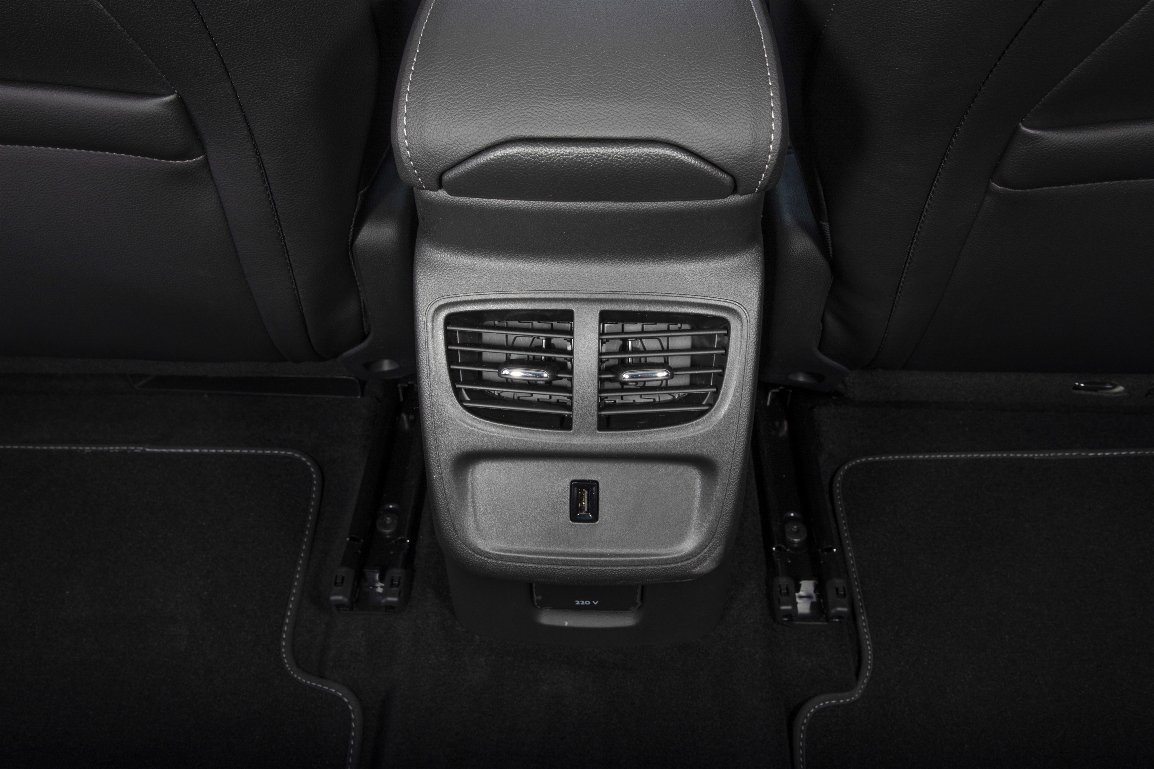 OPEL GRANDLAND X 1.6 DI TURBO HYBRID