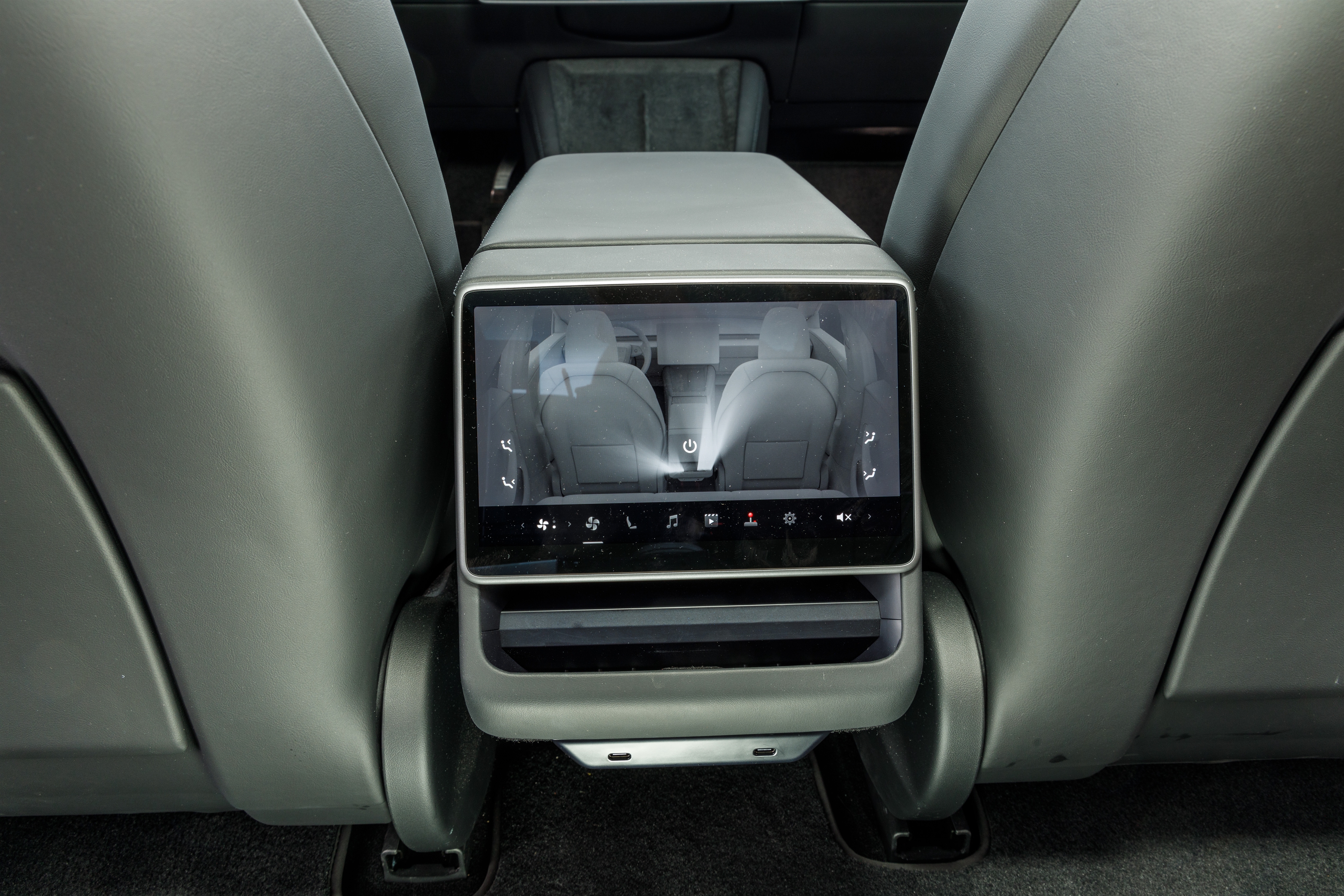 TESLA MODEL 3 LONG RANGE