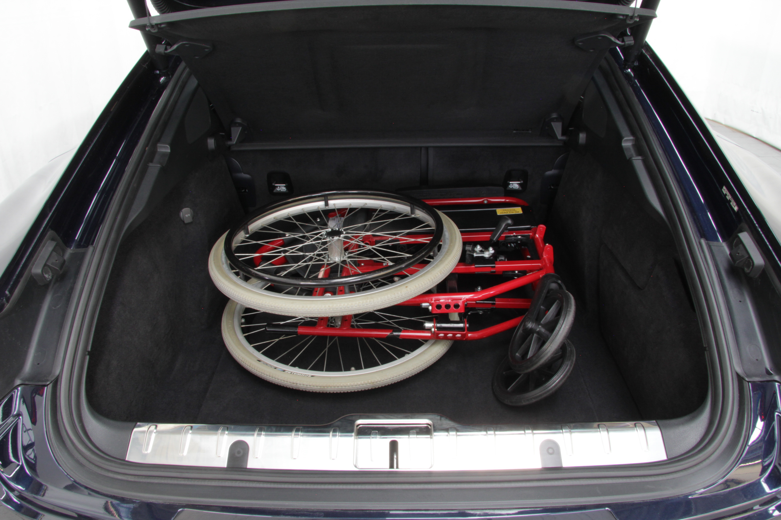 PORSCHE PANAMERA 4 E-HYBRID