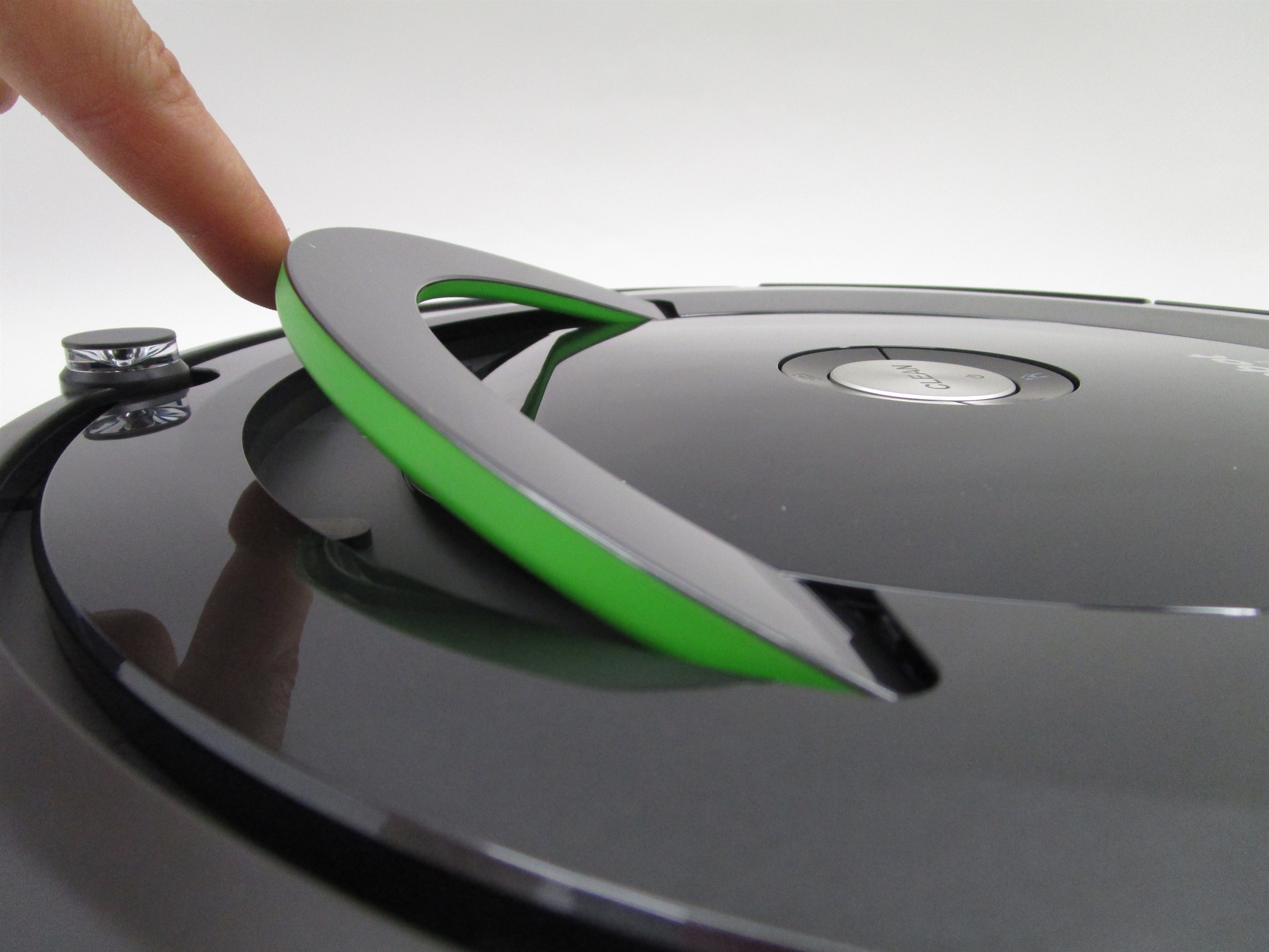 IROBOT ROOMBA 696