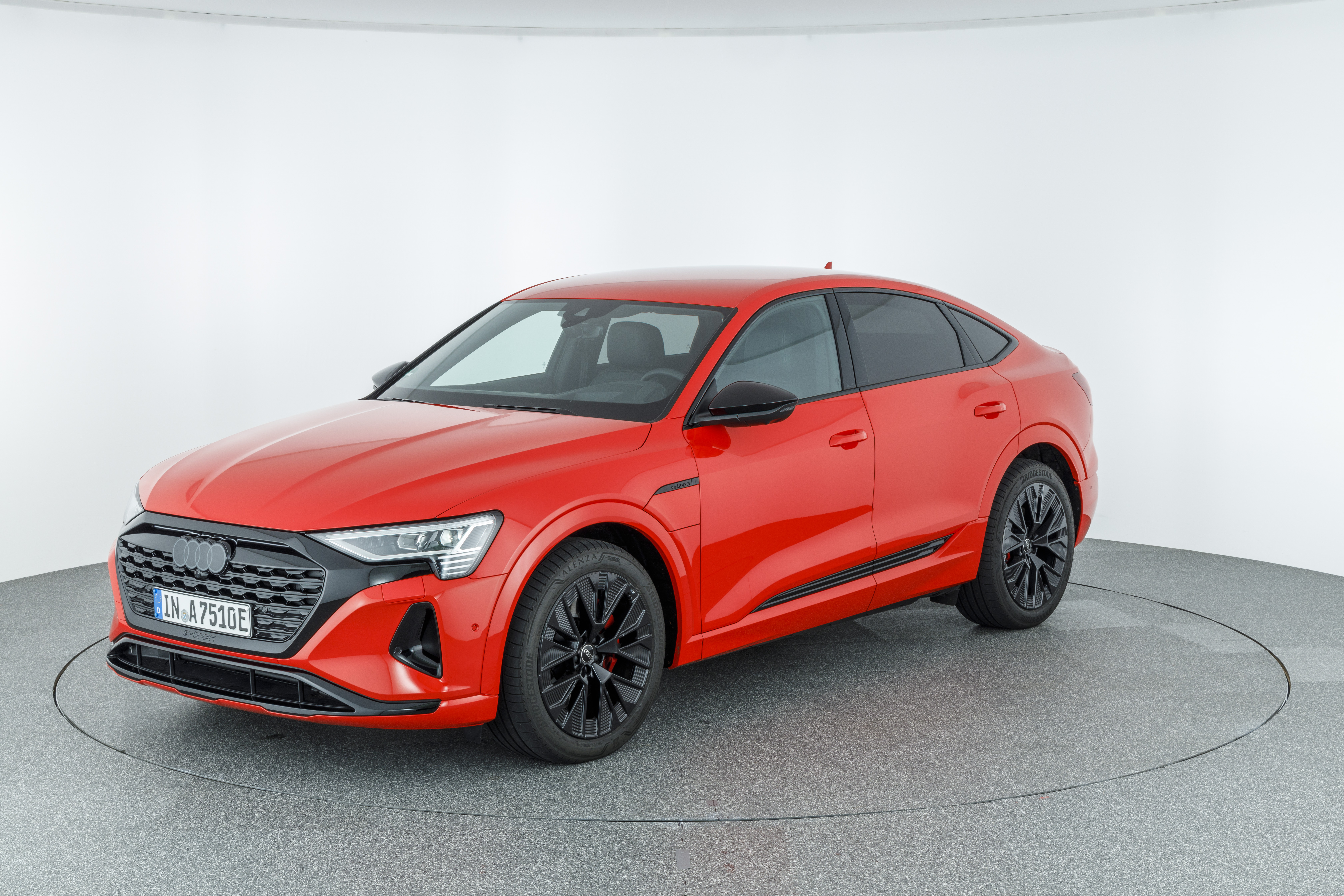 AUDI Q8 E-TRON SPORTBACK 55